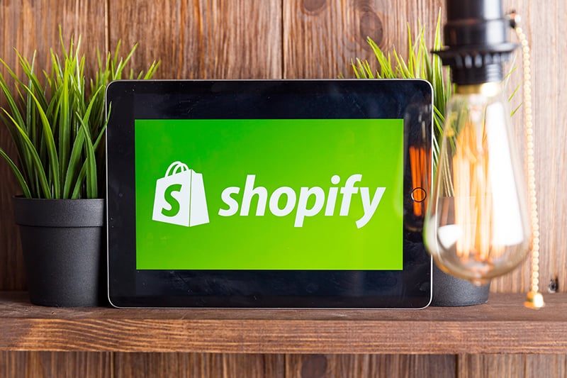 Shopify（ショッピファイ）がECサイト構築に選ばれる理由とは？特長や事例を紹介